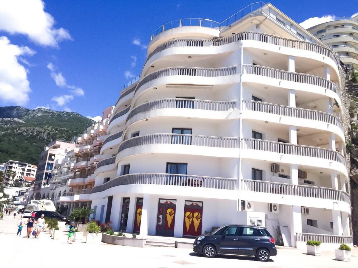 Beach Apartment Рафаиловичи Екстериор снимка